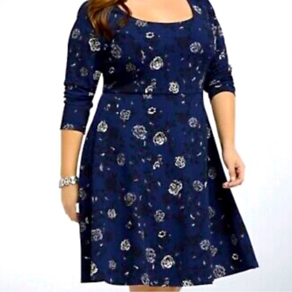 💛 Torrid Floral Blue Plus Size Womens Skater Dress 💛 - Picture 1 of 7